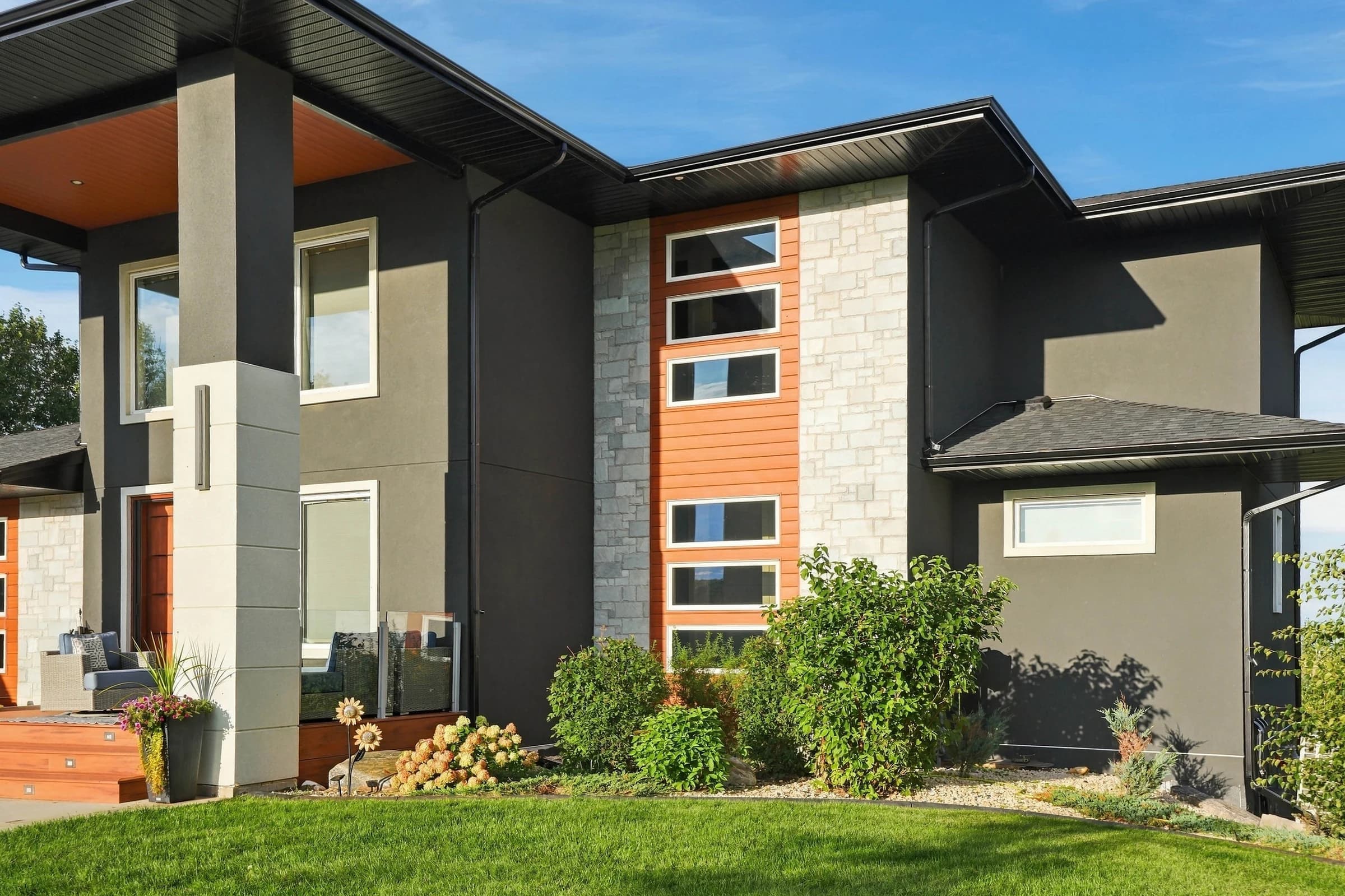 Calgary real estate photography example for Exterior Photos listing media